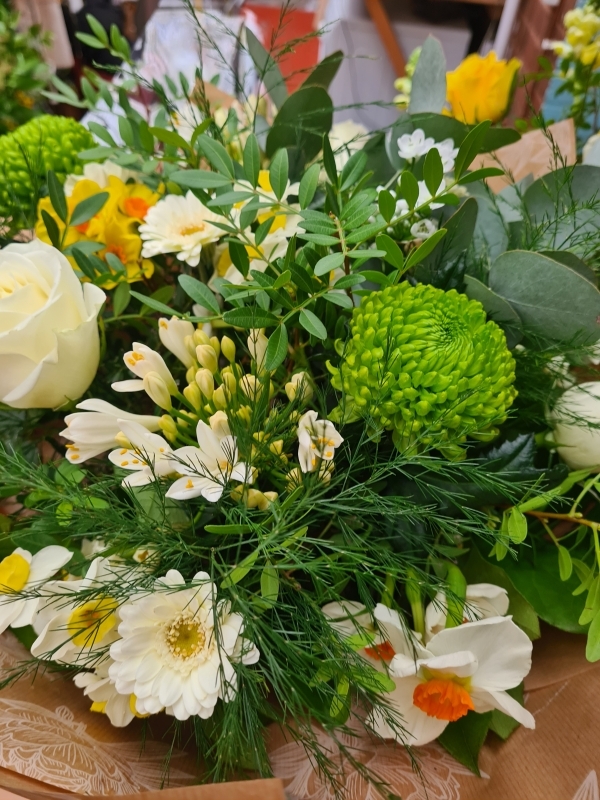 Pretty Blooms Handtied Bouquet