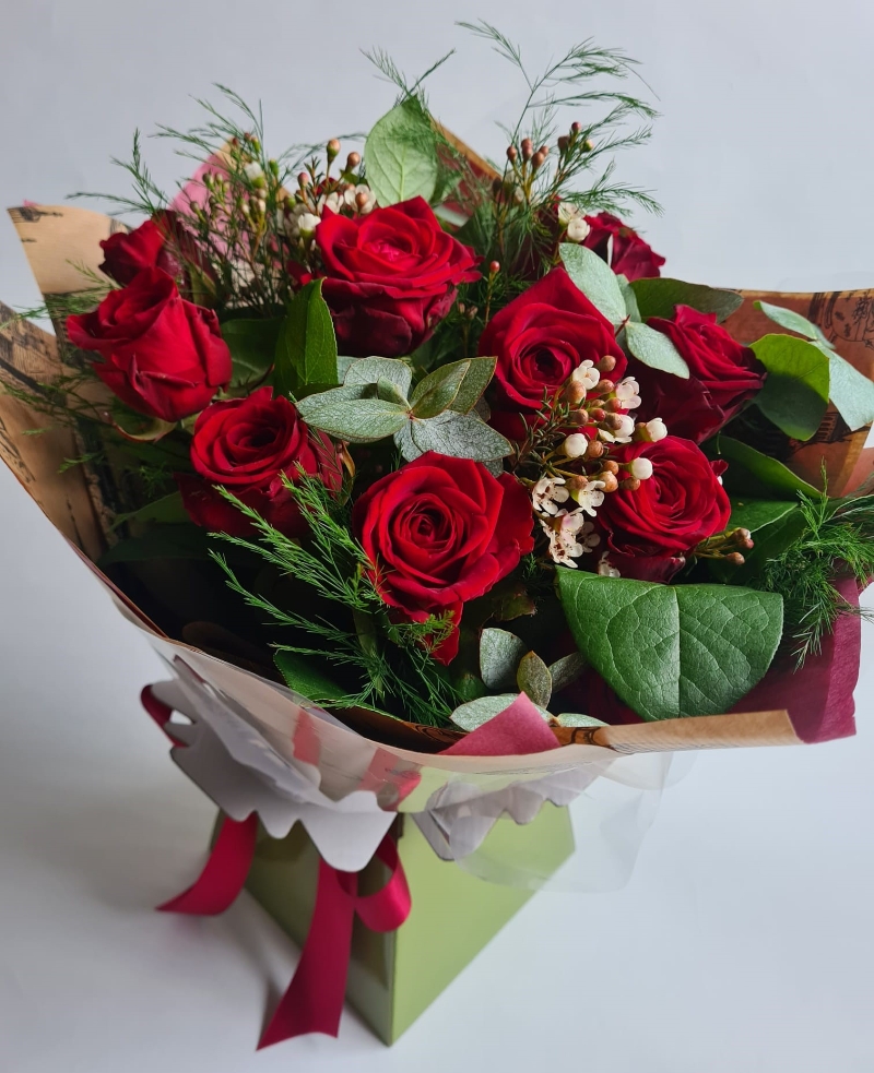 Red Naomi Rose Bouquet