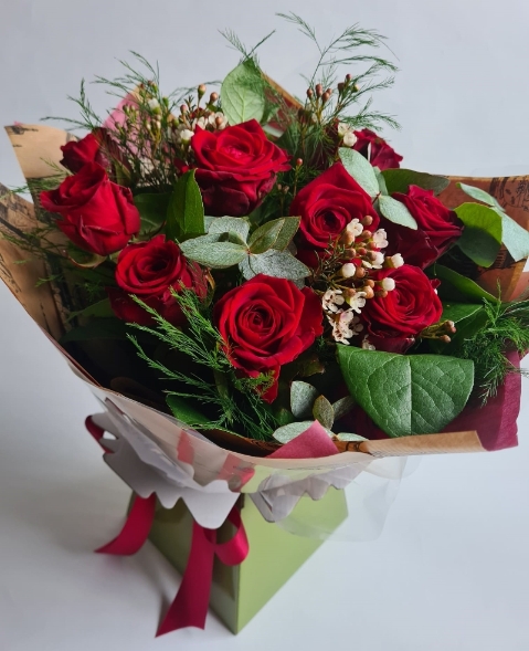 Red Naomi Rose Bouquet