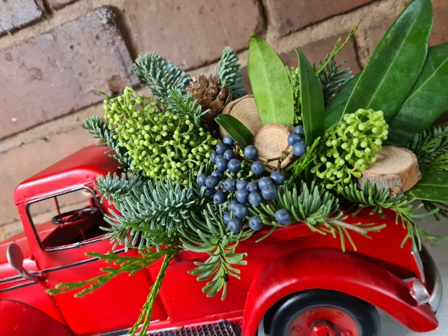 Christmas Tree Truck Arrangement