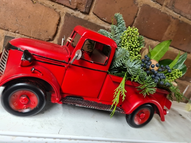 Christmas Tree Truck Arrangement